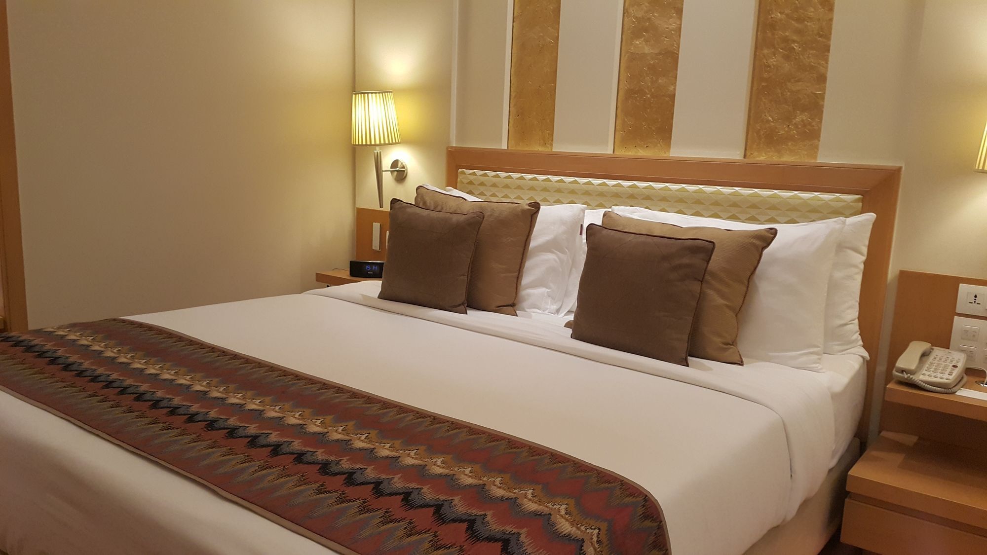 Radisson Noida Hotel ภายนอก รูปภาพ