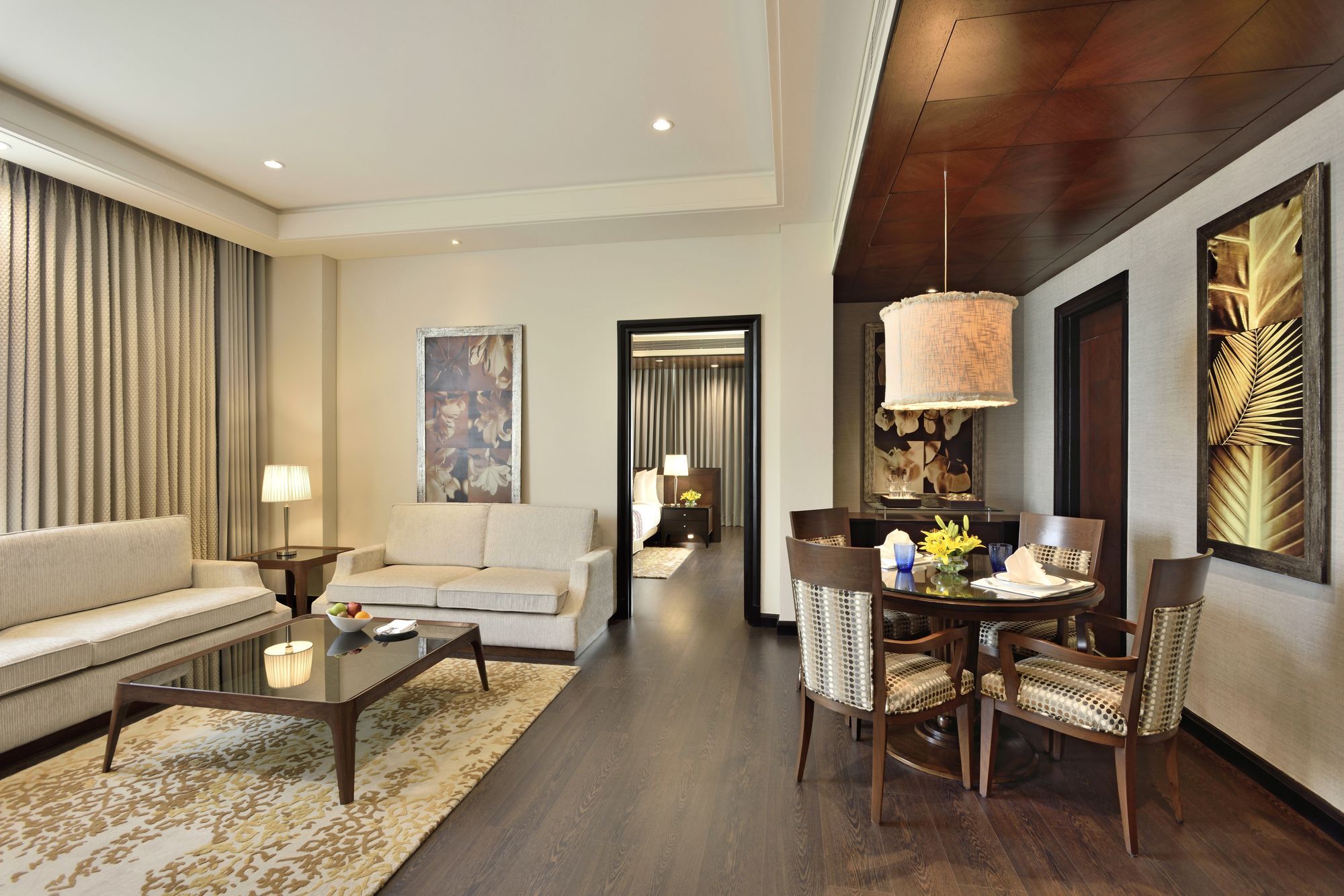 Radisson Noida Hotel ภายนอก รูปภาพ