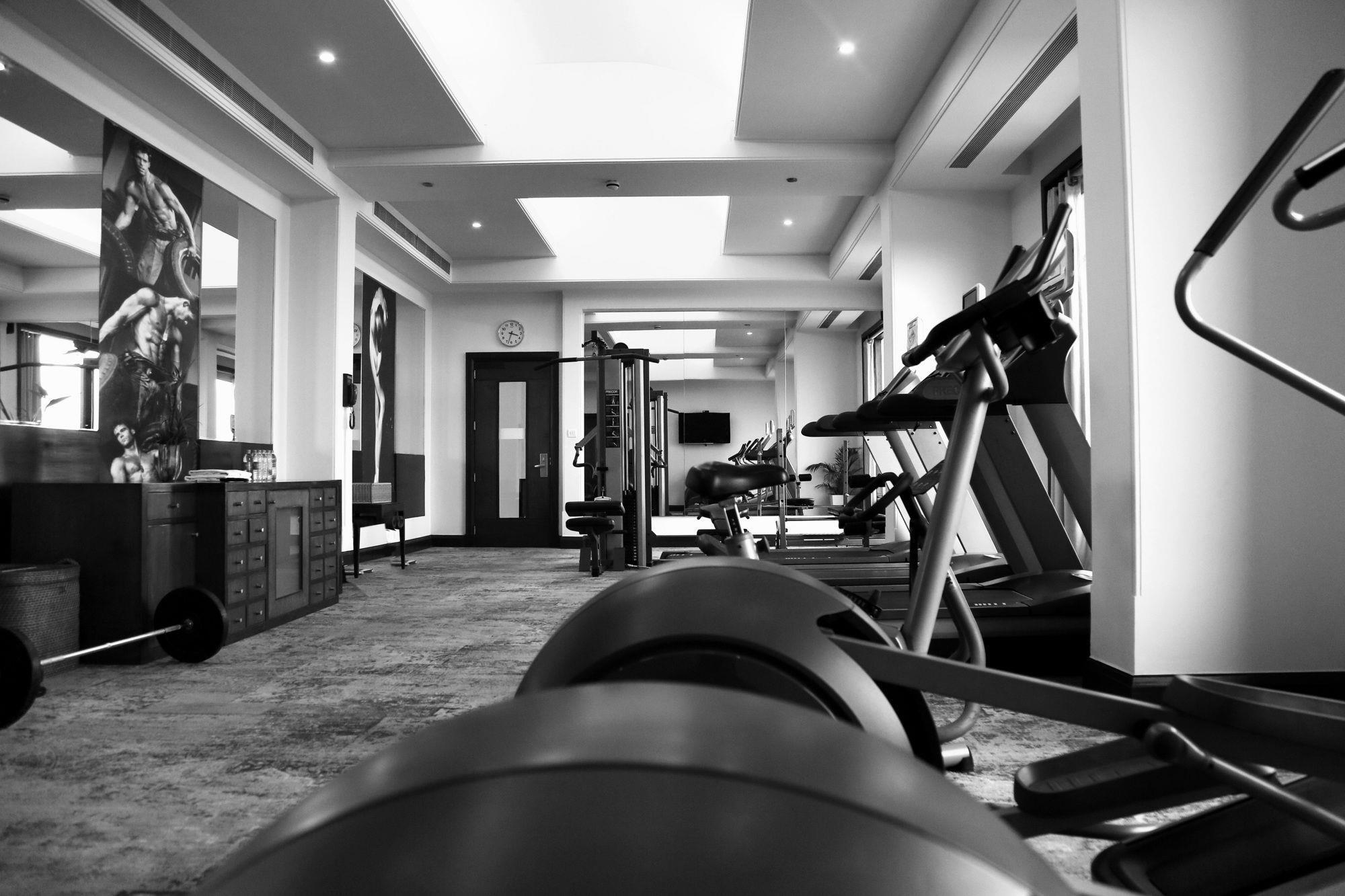 Radisson Noida Hotel ภายนอก รูปภาพ